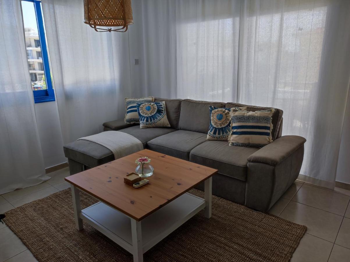 Marina Gardens Apartment Paphos Exterior photo
