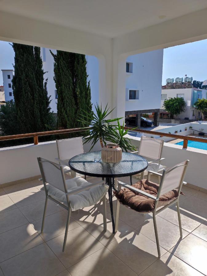 Marina Gardens Apartment Paphos Exterior photo