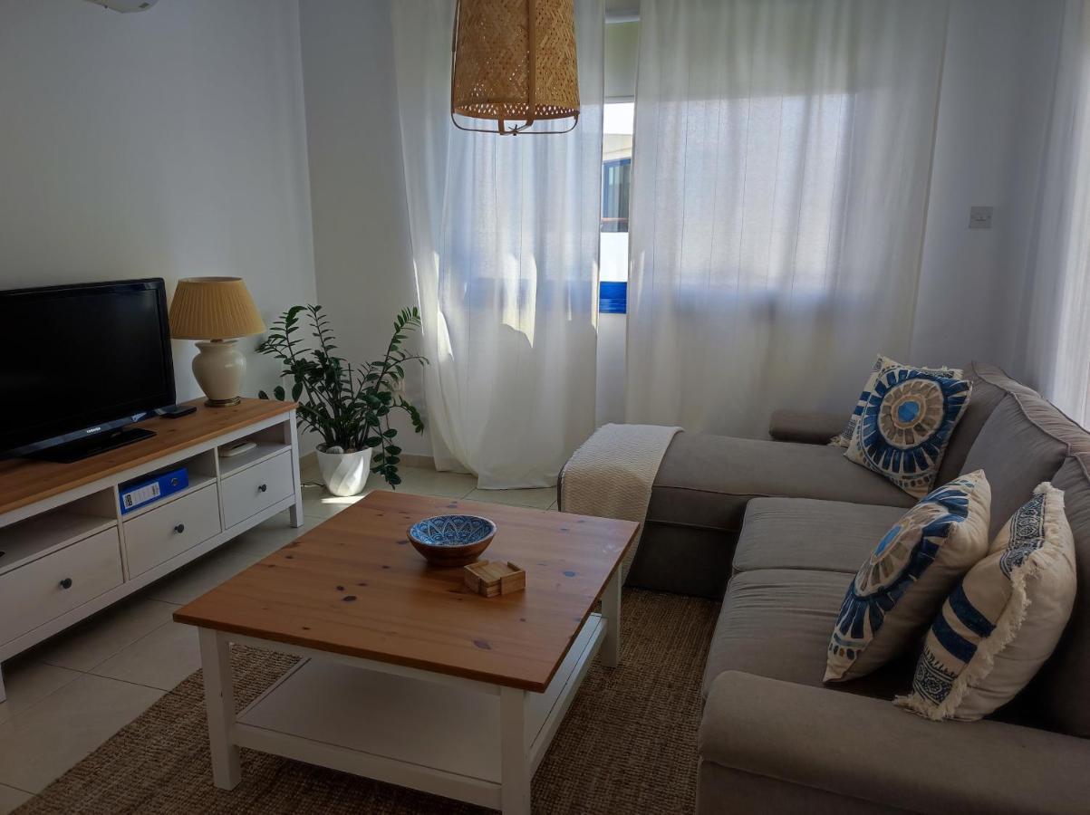 Marina Gardens Apartment Paphos Exterior photo