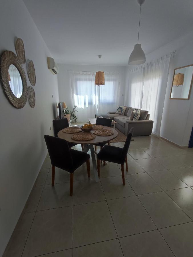 Marina Gardens Apartment Paphos Exterior photo