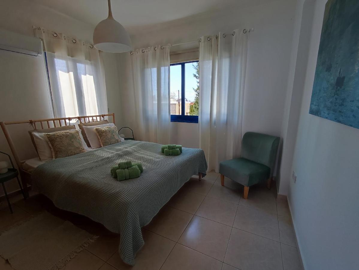Marina Gardens Apartment Paphos Exterior photo